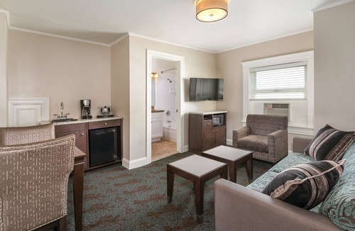 Lower Nob Hill Resort | San Francisco Resort 1bdr