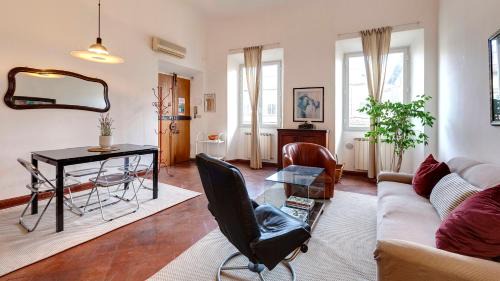 Oltrarno Apartment | San Jacopo 27