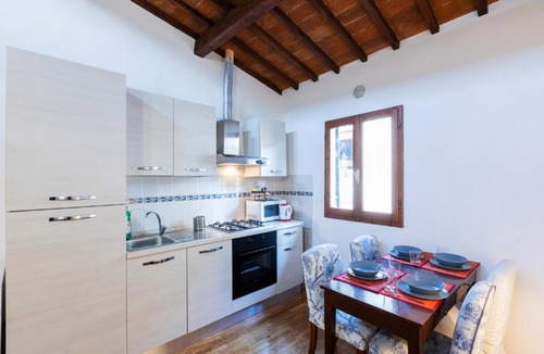 San Lorenzo Apartment | San Lorenzo Central Market View
