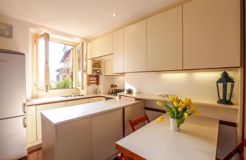San Vittore Apartment | San Vittore, Bright 1 Br Apartment By Halldis