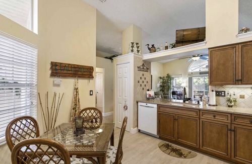 La Costa Village House | Sanctuary Beach House away from the crowds
