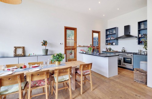 Forest Row House | Sanctuary Forest Row, countryside village escape - Pass the Keys