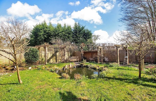 Forest Row House | Sanctuary Forest Row, countryside village escape - Pass the Keys