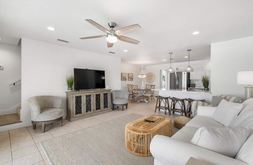 Mexico Beach House | Sand Buckets Unit B, Ocean View Beach Townhouse