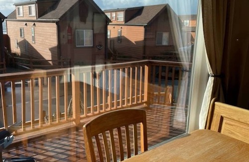 Smith River Cabin | Sand Castle - Ocean Cabin 25 W Private Jacuzzi (Private Beach Owned by White Rock Resort)