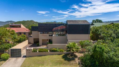 Sedgefield Villa | Sand Castle