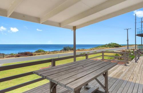 Carrickalinga House | Sand Castles 34 Gold Coast Drive
