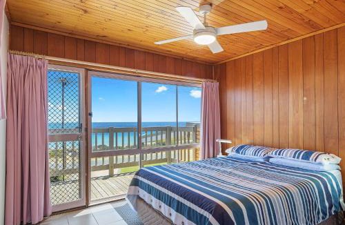 Carrickalinga House | Sand Castles 34 Gold Coast Drive