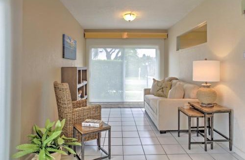 Jensen Beach House | 'Sand Dollar' Jenson Beach Home w/Pool Access!