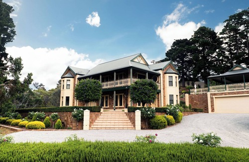 McLaren Flat House | Sand Road Estate in the heart of McLaren Vale