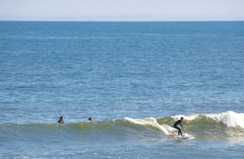 Long Beach Apartment | Sand, Surf & Sea Long Beach Getaway 1000' from Ocean/Boardwalk; 6 blocks to LIRR