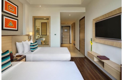 Noida Hotel | Sandal Suites by Lemon Tree Hotels