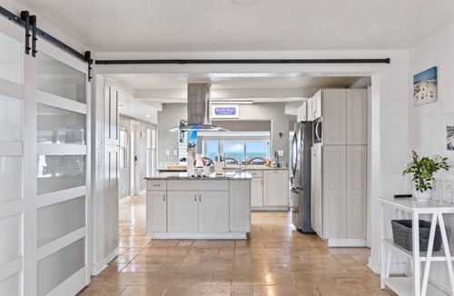 River Ridge Estates House | Sandbar Beachfront Estate Pool Hot Tub Pets OK Firepit