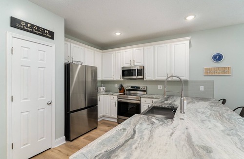 Woodland Terrace House | Sandbox: Private Pool & Steps to Beach!