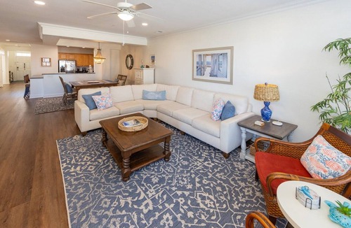 Sandbridge Condo | Sandbridge Dunes Condo #218- Pool, Elevator