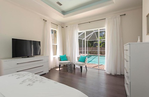 Lake Park House | Sandcastle Sister