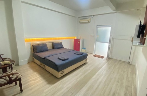 Downtown Hat Yai Hotel | Sandee Room