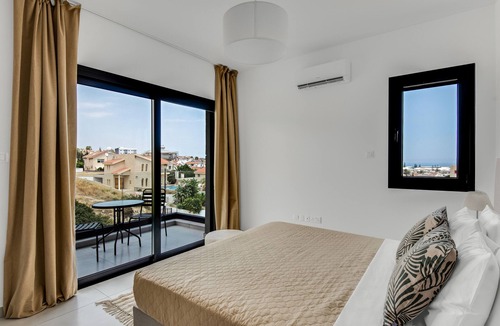 Agios Athanasios Apartment | Sanders Elgio - Pleasant 2-Bdr Apt w Balcony