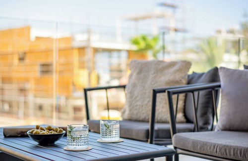 Agios Athanasios Apartment | Sanders Only - Adorable 2-Bdr Apt with Balcony