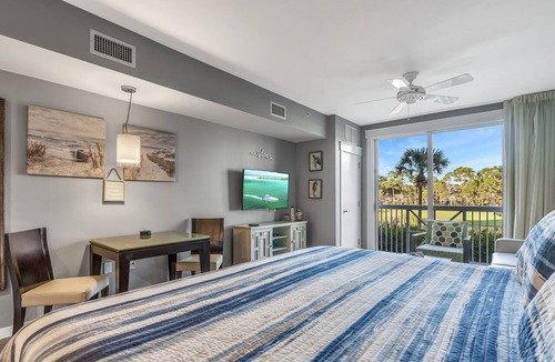 Baytowne Wharf Condo | Sandestin Elation Studio - Baytowne - Golf Cart -