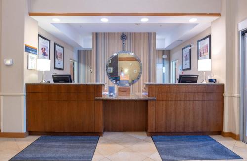 Squamish Hotel | Sandman Hotel and Suites Squamish