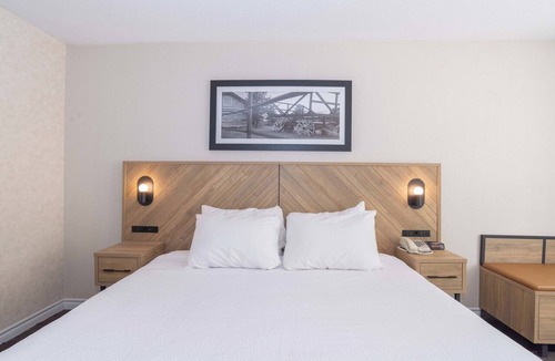 Castlegar Hotel | Sandman Hotel Castlegar