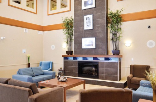 Squamish Hotel | Sandman Hotel & Suites Squamish