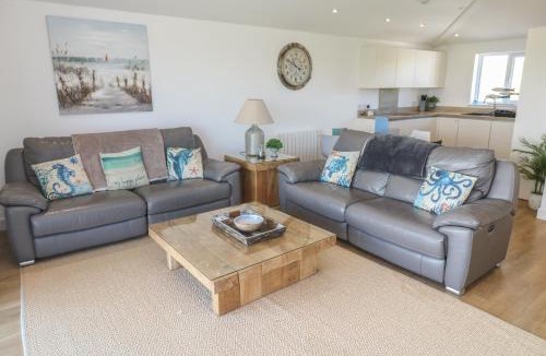 Perranporth House | Sandpiper