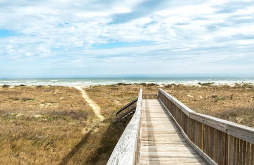 Red Fish Cove Apartment | Sandpiper Point