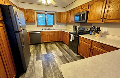 Lewiston House | Sandpiper Too