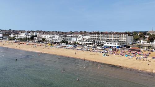 Sandown Hotel | Sandringham Hotel - Seafront, Sandown, Isle of Wight - FREE Return Car Ferry Ticket for 3 nights or more