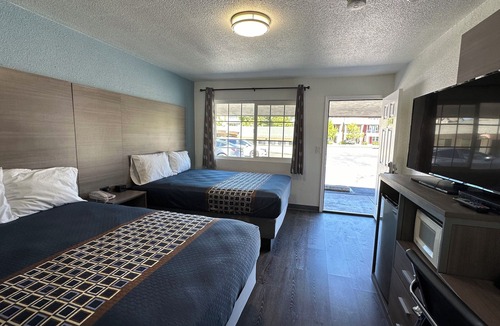 Livermore Hotel | Sands Motel