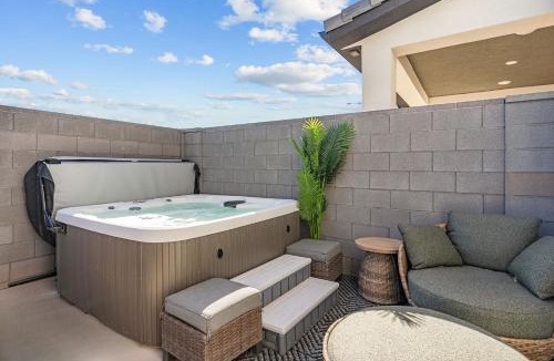 St. George House | Sandstone Haven townhouse