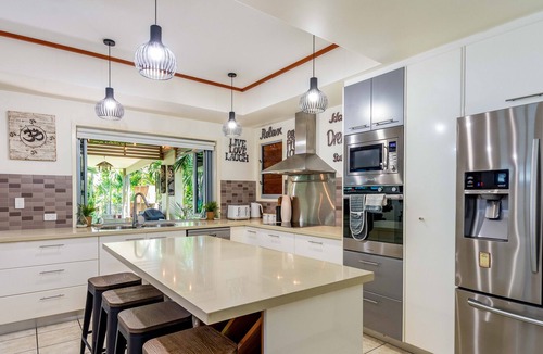Sandstone Point House | Sandstone Piece of Paradise