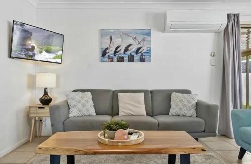 Sandstone Point House | Sandstone Point and Bribie Beaches
