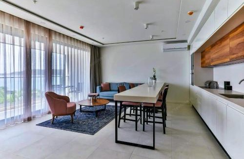 Rafajlovici Apartment | Sandy Bay Suites