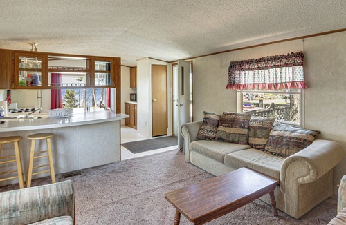 Puposky Cabin | Sandy Beach & Boat Dock! Gull Lake Resort Cabin