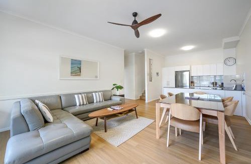 Noosaville Apartment | Sandy Beach Resort