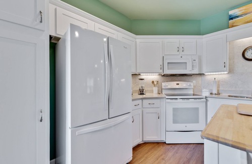 Fort Morgan House | Sandy Bottoms! Beach Front! 180+ Rave Reviews! 10% Discount!