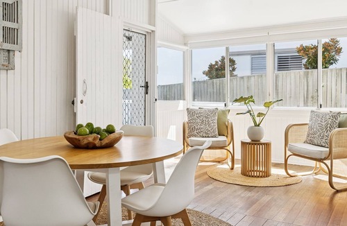 Yamba Cottage | Sandy Cheeks - Charming Beach Cottage - Holiday Yamba