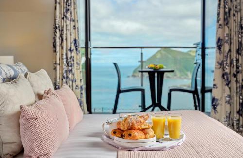 Berrynarbor Hotel | Sandy Cove Hotel