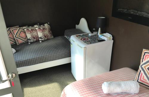 New Brighton House | Sandy Feet Accommodation