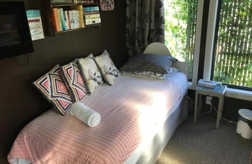New Brighton House | Sandy Feet Accommodation