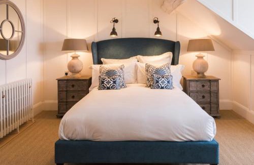 Rhosneigr Hotel | Sandy Mount House