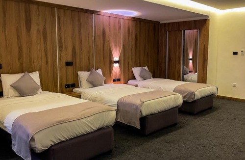 Jabal Al-Hussein Hotel | Sandy Palace Hotel Amman