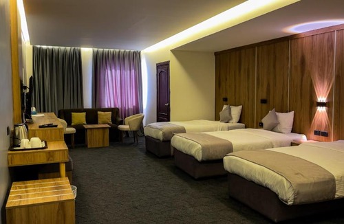 Jabal Al-Hussein Hotel | Sandy Palace Hotel Amman