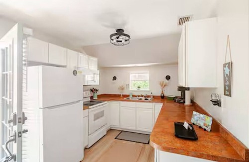 Roseland Apartment | Sandy Pines Perch Indian River Base Camp