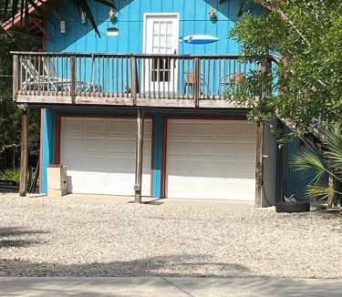 Roseland Apartment | Sandy Pines Perch - Your Indian River Dock Life Base Camp