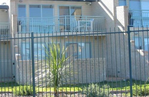 Long Beach Apartment | Sandy Place on Long Beach