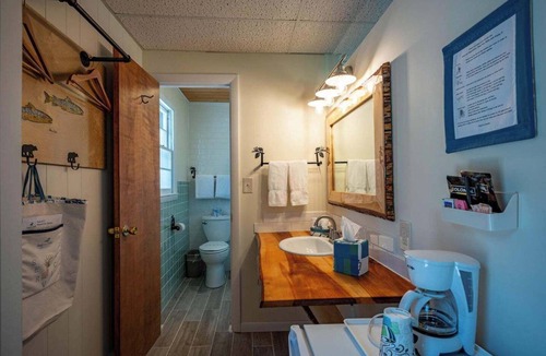 Long Lake Hotel | Sandy Point Motel